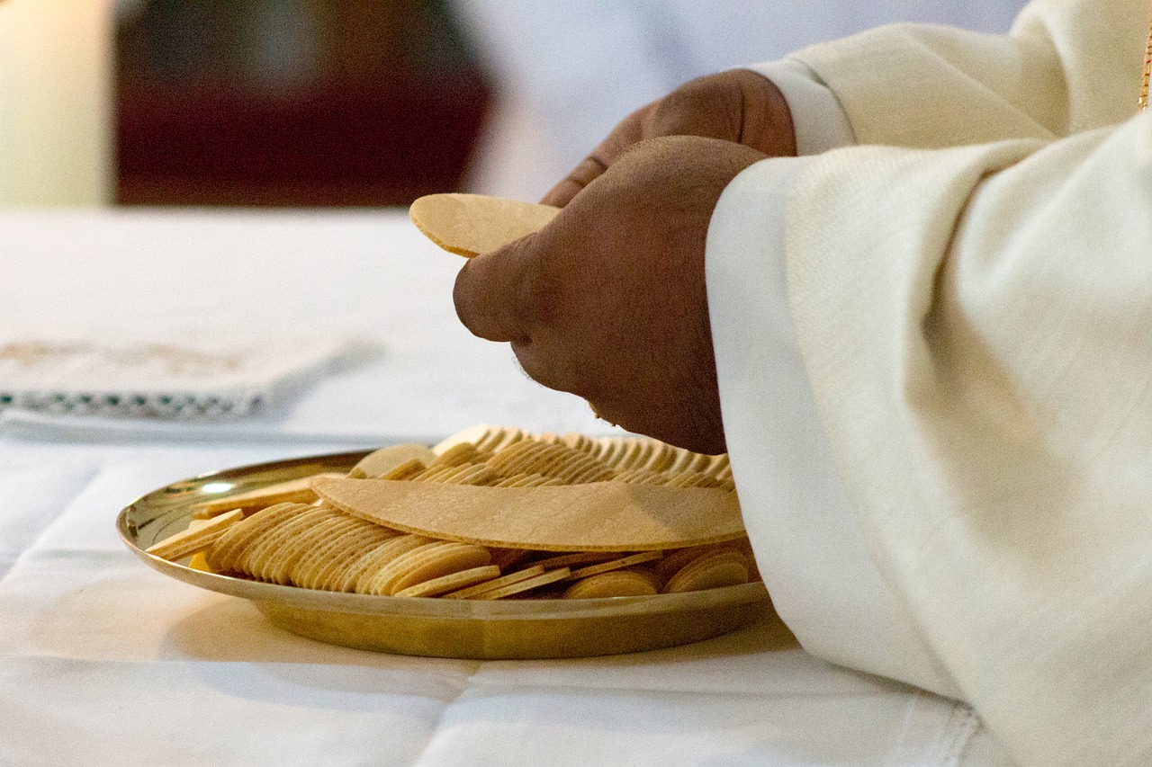 celebration-of-the-eucharist-5243045_1280 (c) ©Pixabay