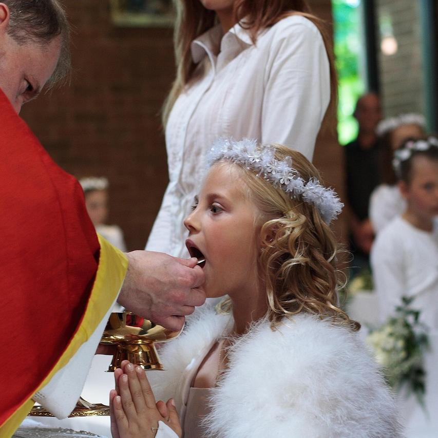 first-communion-3587130_1280 (1)