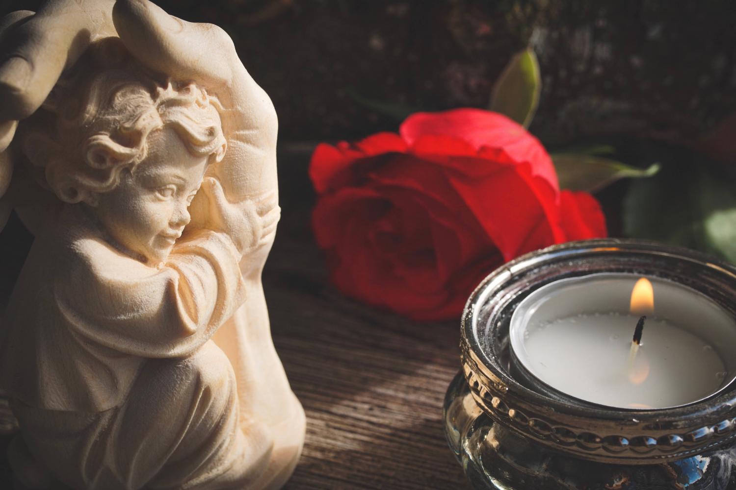 Requiem_faith-3770804_by_suju_pixabay_pfarrbriefservice (c) pixabay