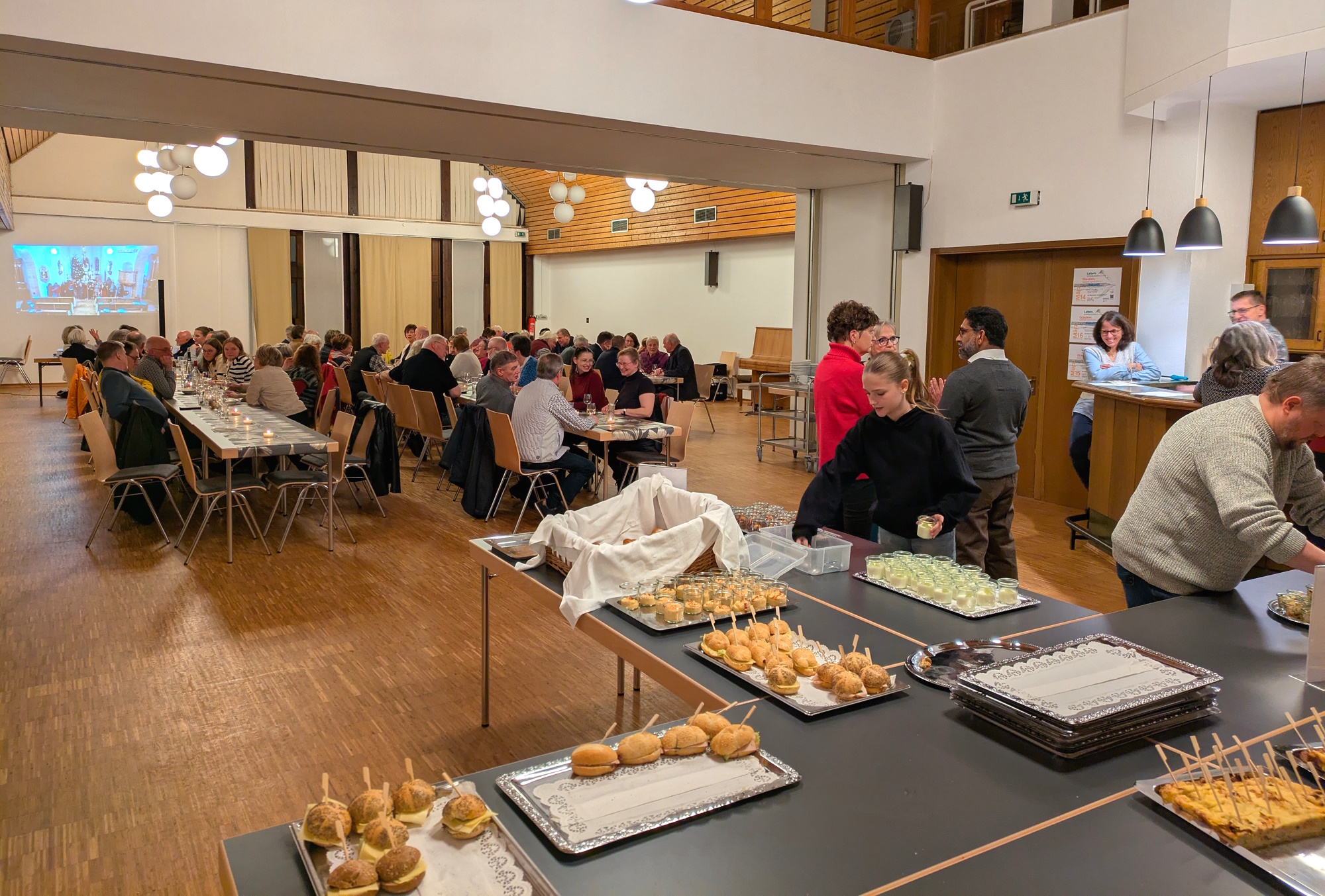 Abend der Ehrenamtlichen im Haus St. Gallus Weinheim 4 (c) Pfarrer Wornath