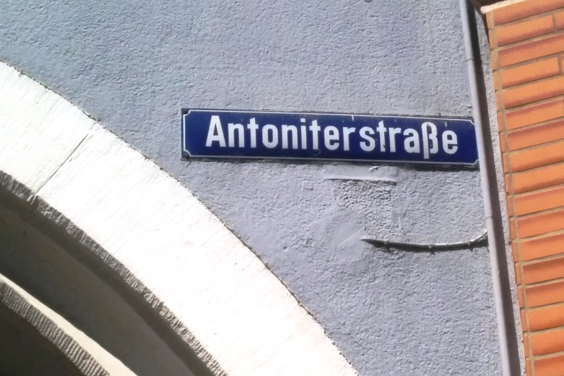 Antoniterstraße (c) up