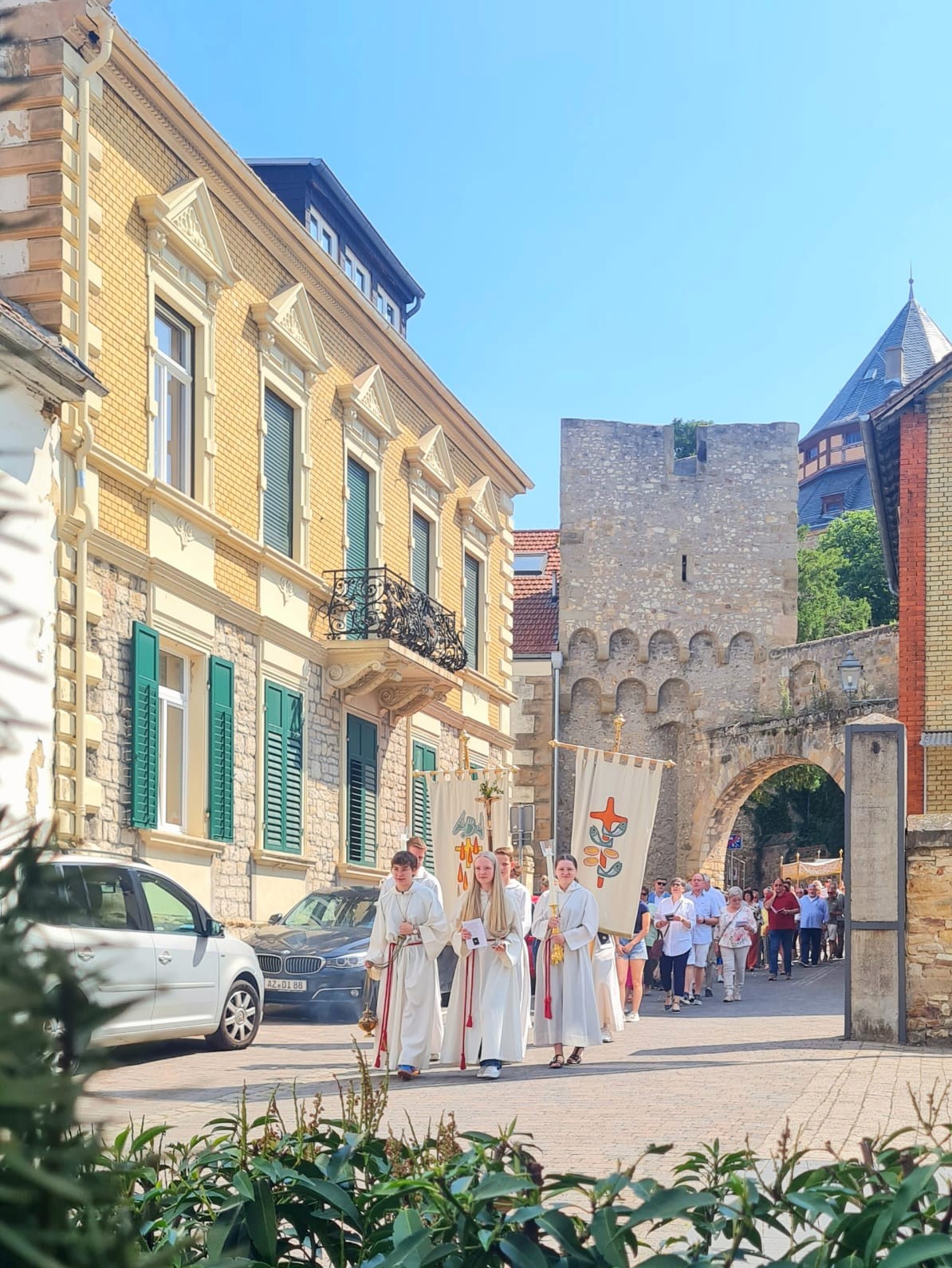 Prozession vom Schlosshof zum Rossmarkt (c) D. Gilbert