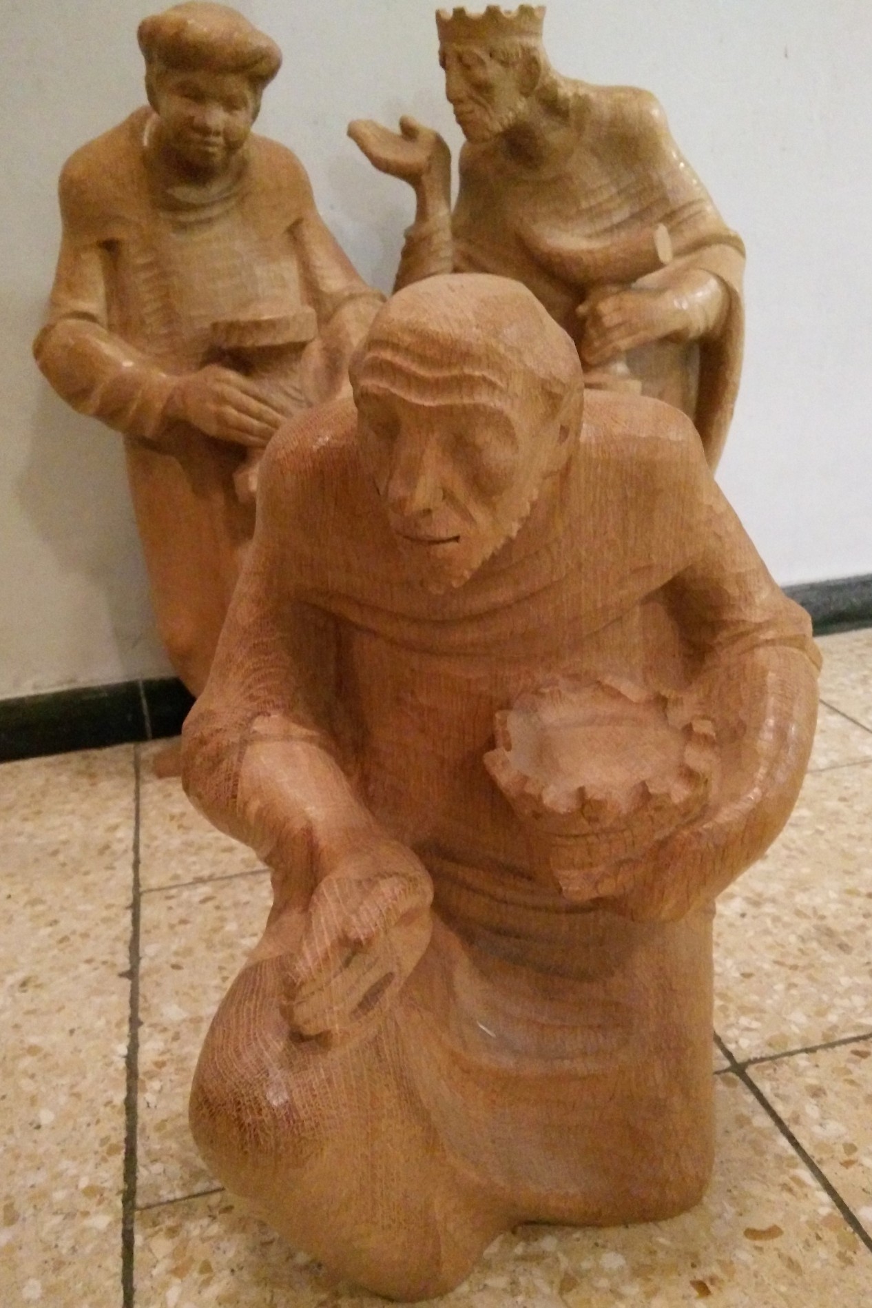 Krippenfigur Az kniender König (c) A.Pitsch