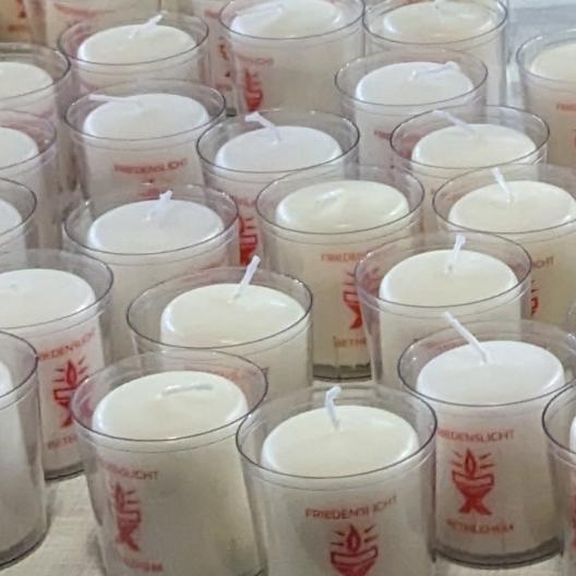 Friedenslichtkerzen