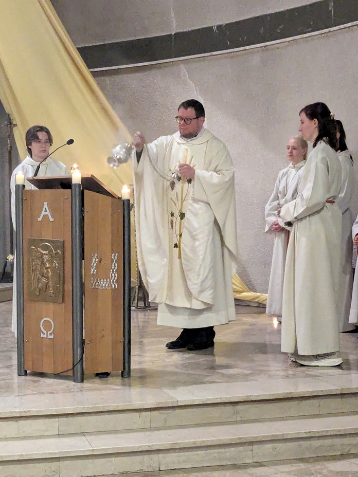 Osternacht 2026 (c) up