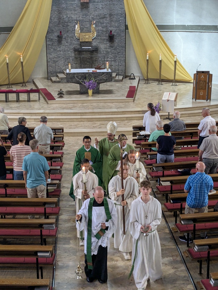 Gottesdienst in St. Joseph mit Bischof Garcia, Auszug (c) up