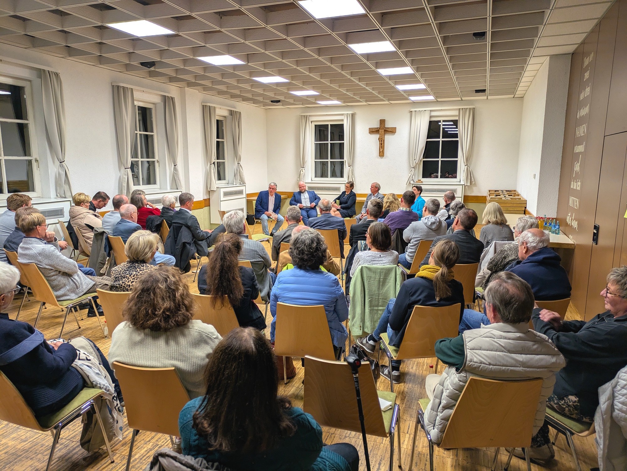 Podiumsdiskussion - Kirche im Wandel am 2.10.25