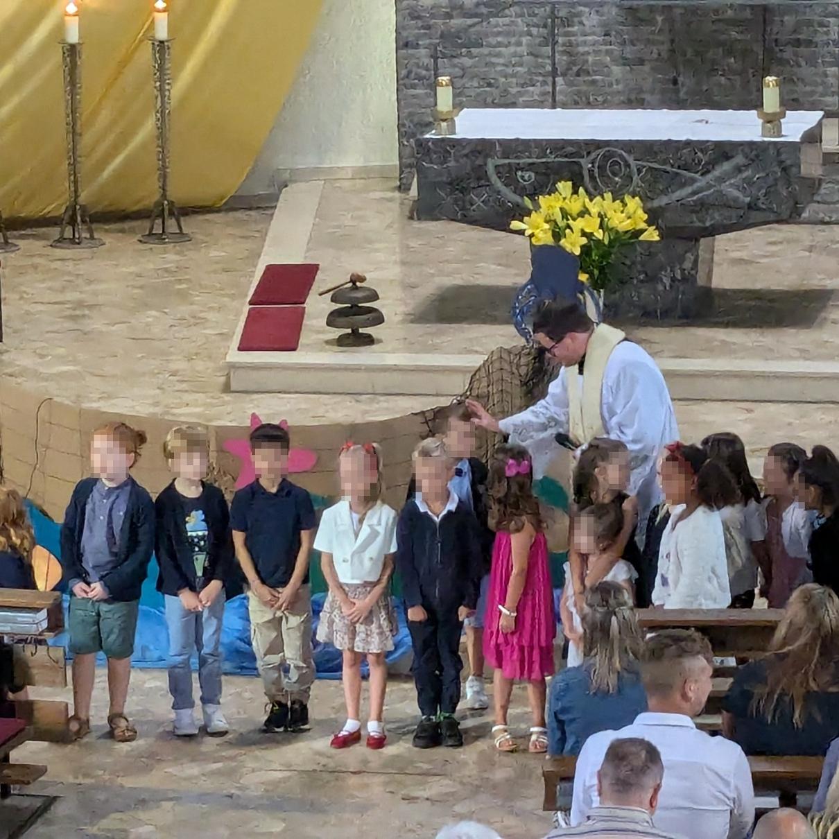 Gottesdienst zum Schulanfang in St. Joseph Alzey 2024 mit Segen für die Kinder