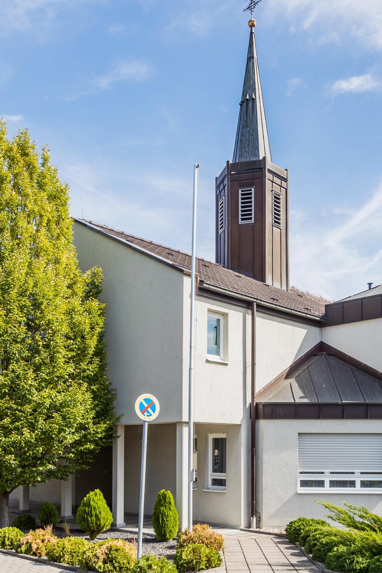 St. Alban in Trebur