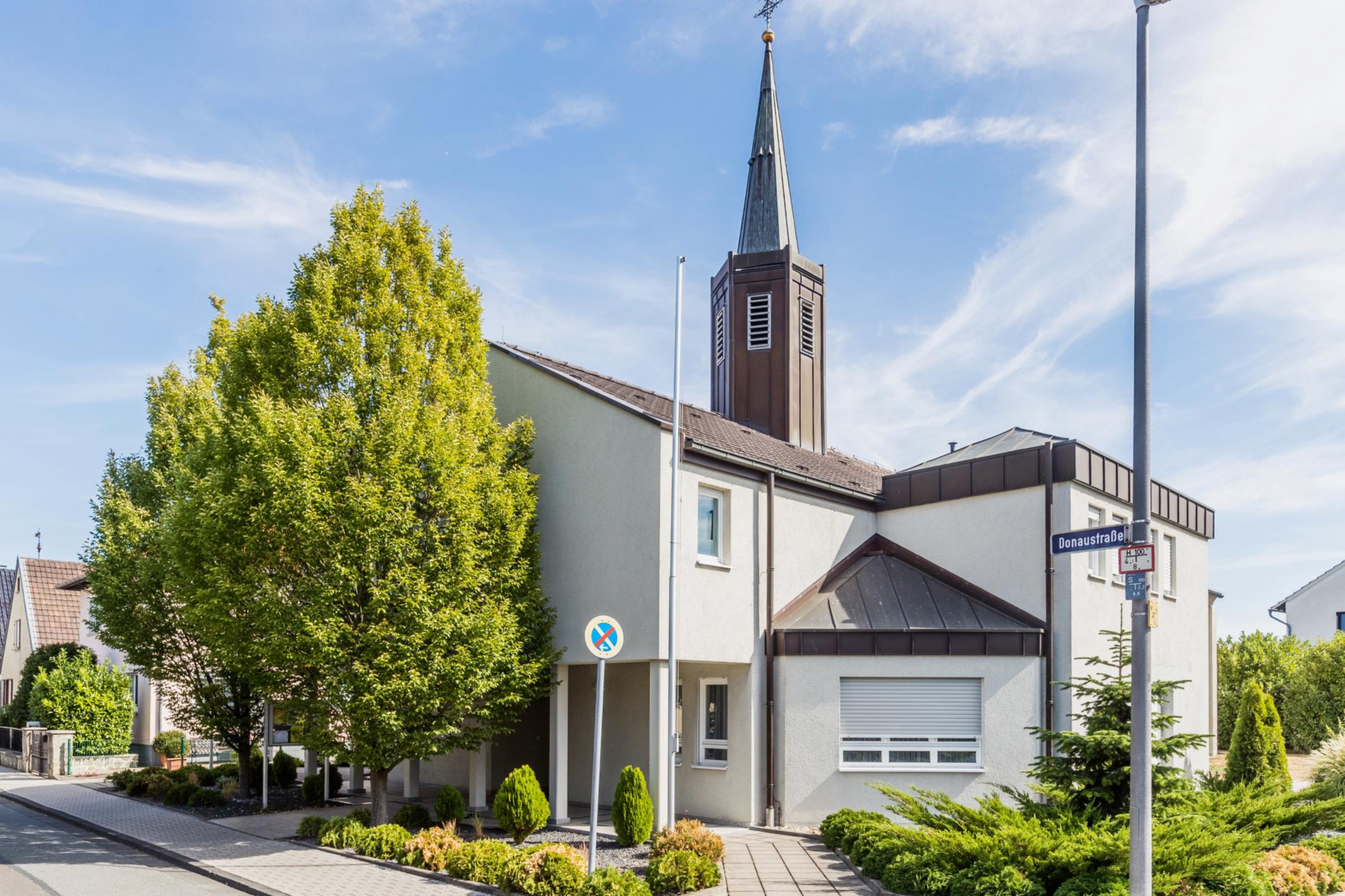 St. Alban in Trebur