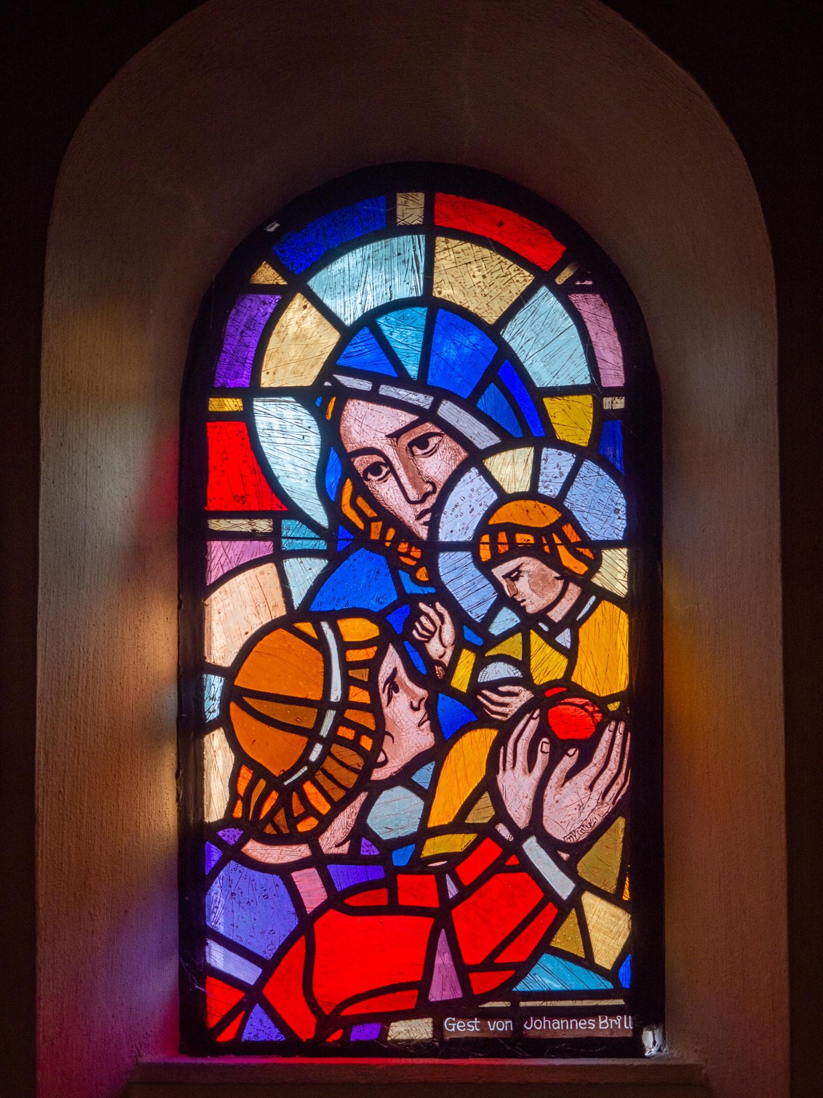 Dreikönigskirche_Kirchenfenster (c) Philipp Straßburger