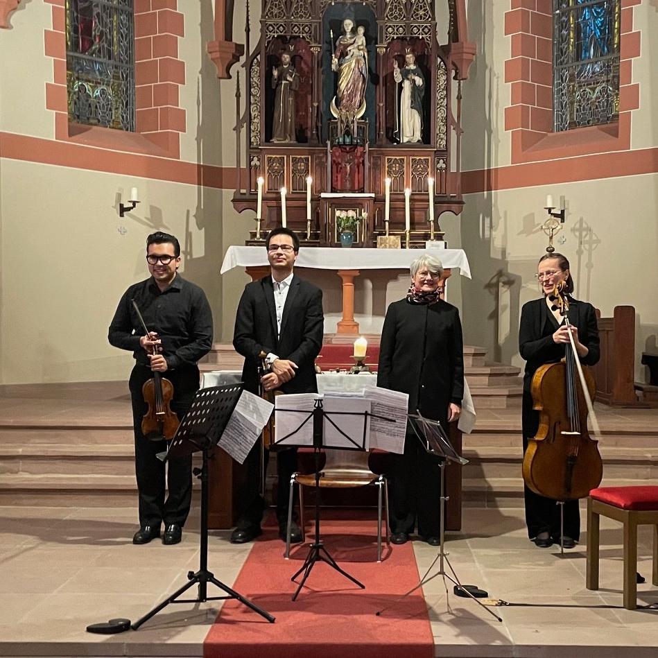 Streichtrio und Orgel
