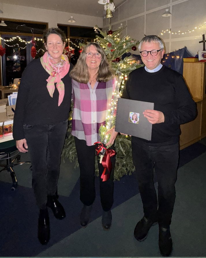 Frau Heike Weich in der Bildmitte