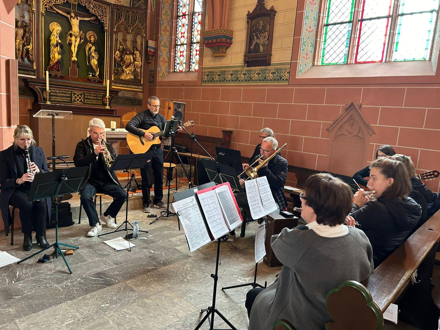 03_Jubilate_02_EinfuehrungsGDPfarrerKrost_Fotografin_ClaudiaVieten (c) HE