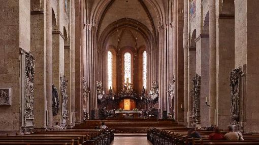 dom-innenansicht.jpg_205276153