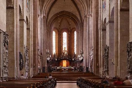 dom-innenansicht.jpg_205276153