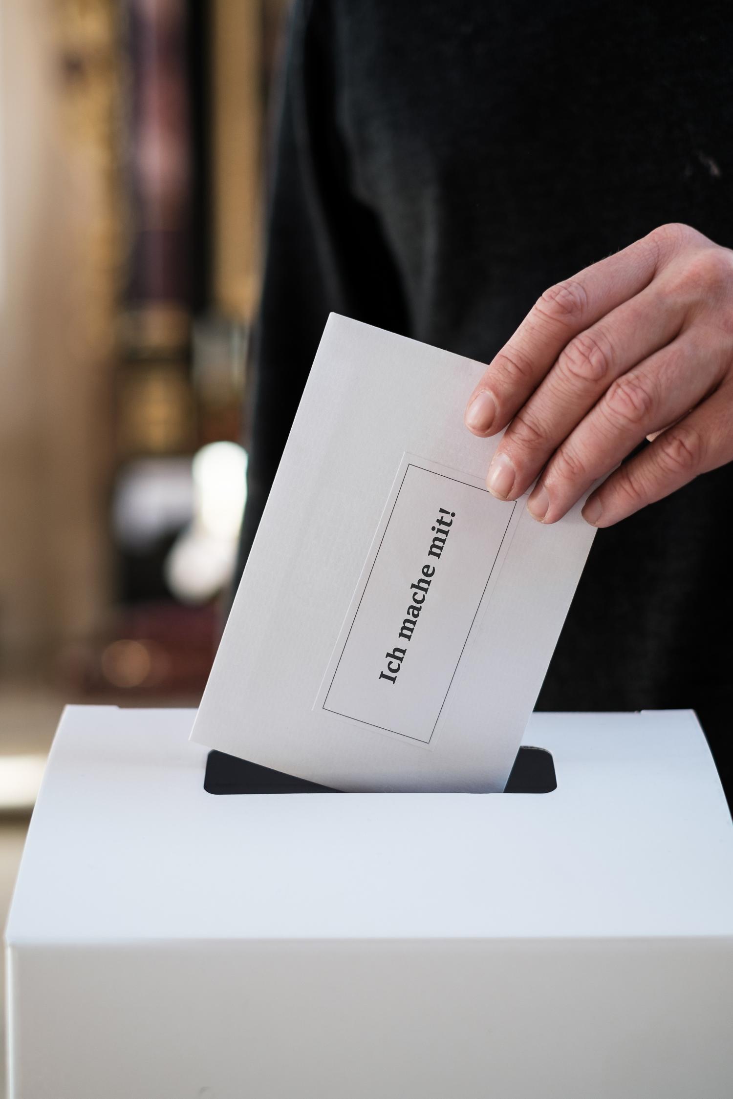 Umfrage (c) Markus_Weinlaender_pfarrbriefservice