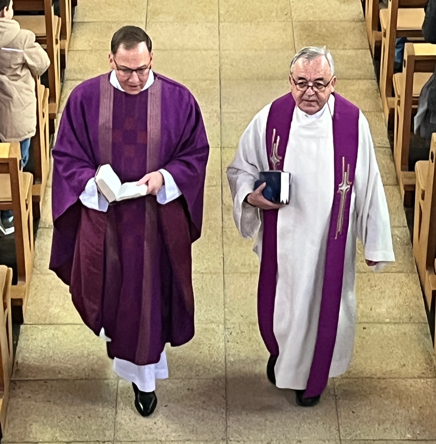 Pfarrvikar Miedreich und Pfarradministrator Zirmer (c) Hans Doetsch