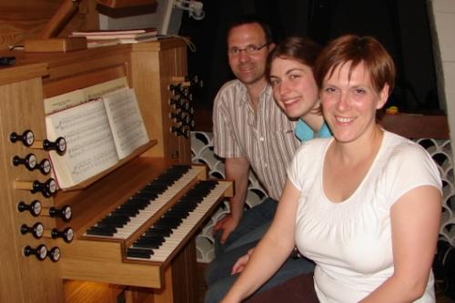 Die Organisten der Christkönigkirche (von rechts: Alexandra Wagner, Melanie Trauth, Stefan Finkenauer).