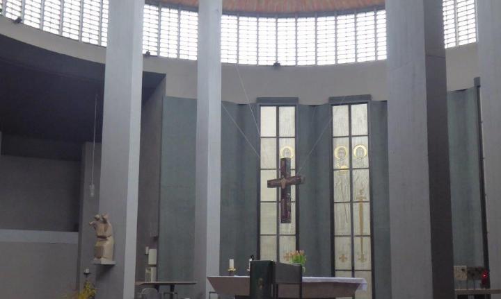 Heilig Kreuz Altarraum