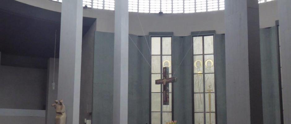 Heilig Kreuz Altarraum