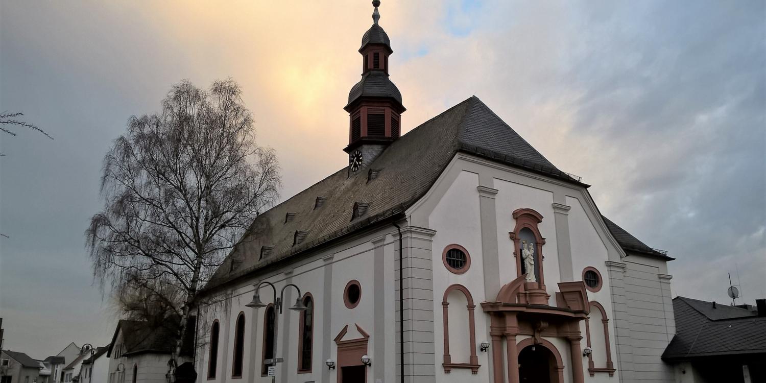 Kirche Maria Himmelfahrt Pfarrgruppe Mörlen