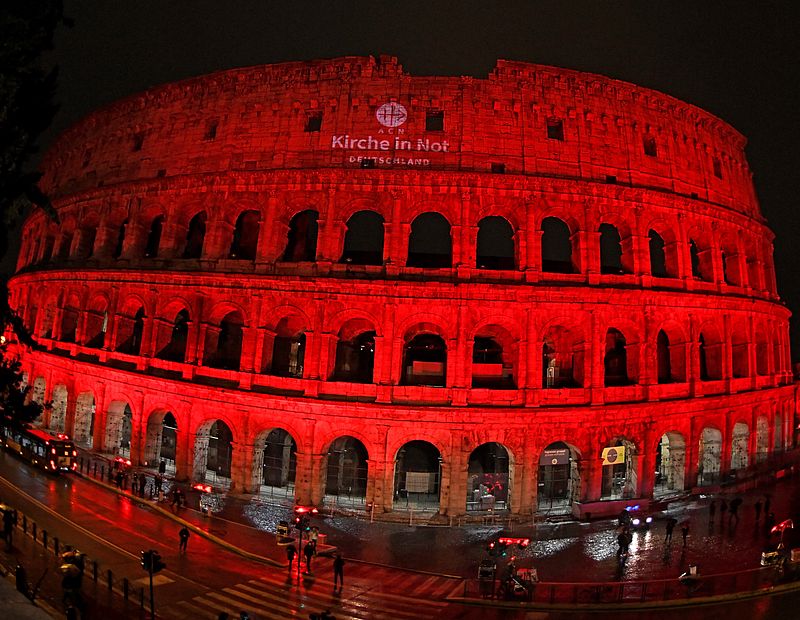 Red Wednesday Colosseum (c) Kirche in Not