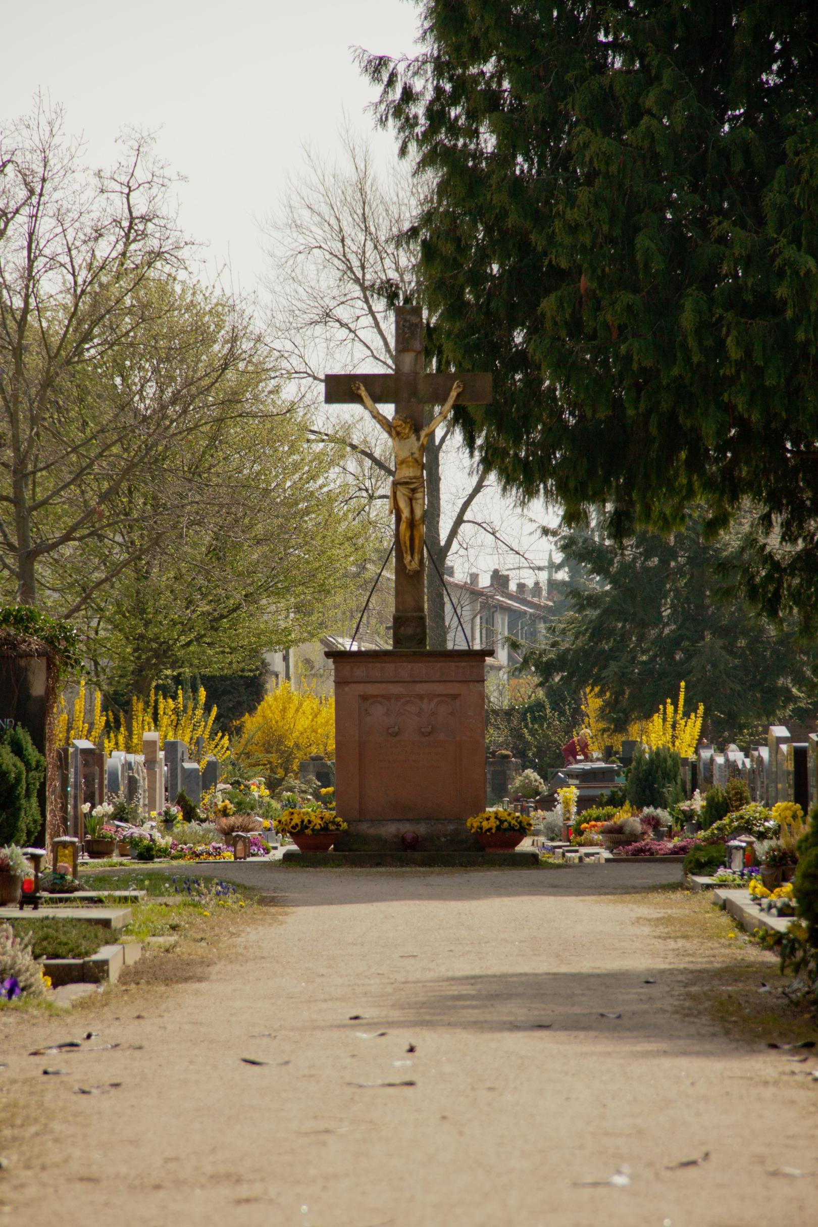 Kreuz Friedhof (c) Jürgen Oberbeck