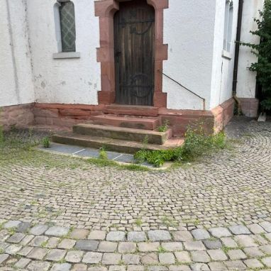 Vorplatz St. Markus Mühlheim