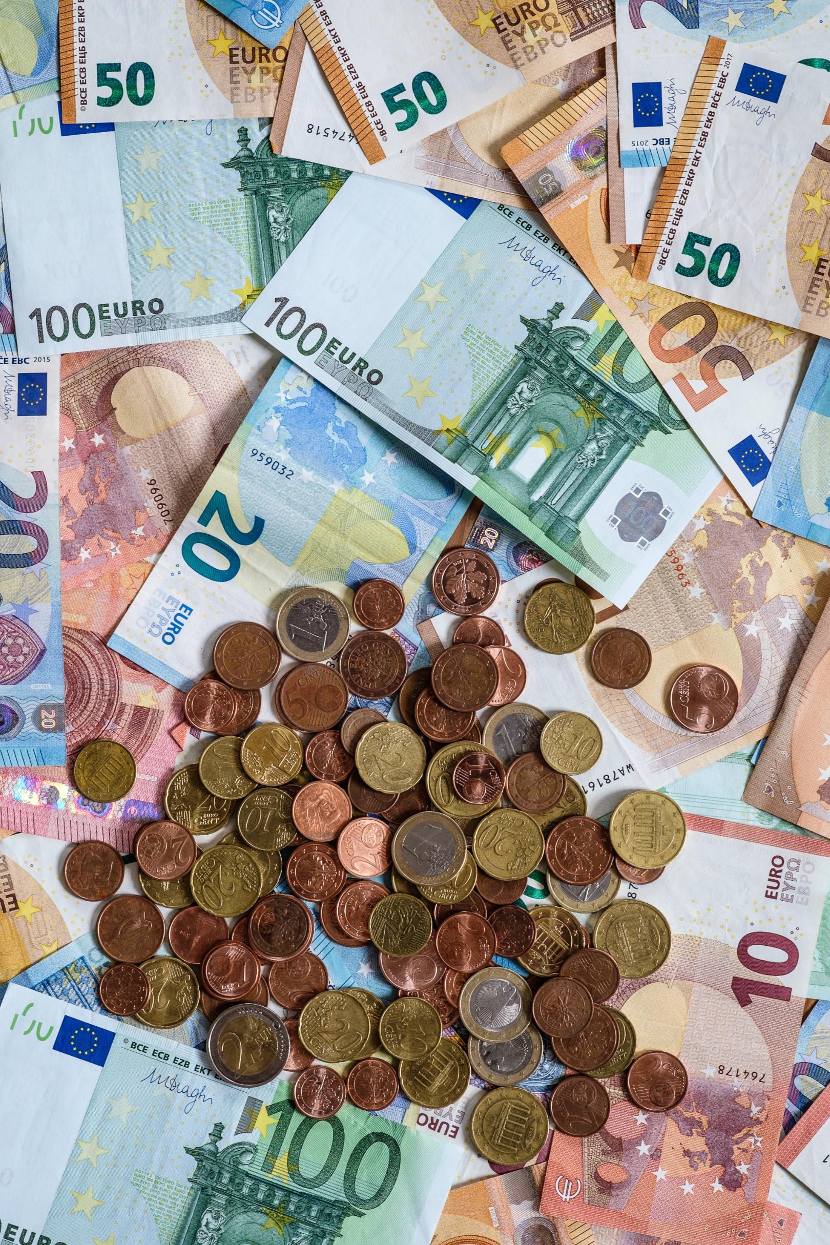geld---mammon_by_Markus_Weinlaender_pfarrbriefservice (c) Bild: Markus Weinländer In: Pfarrbriefservice.de