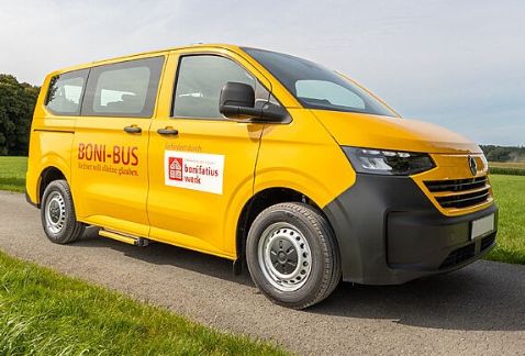 bus (c) Bonifatiuswerk der deutschen Katholiken: Boni Bus bewegt