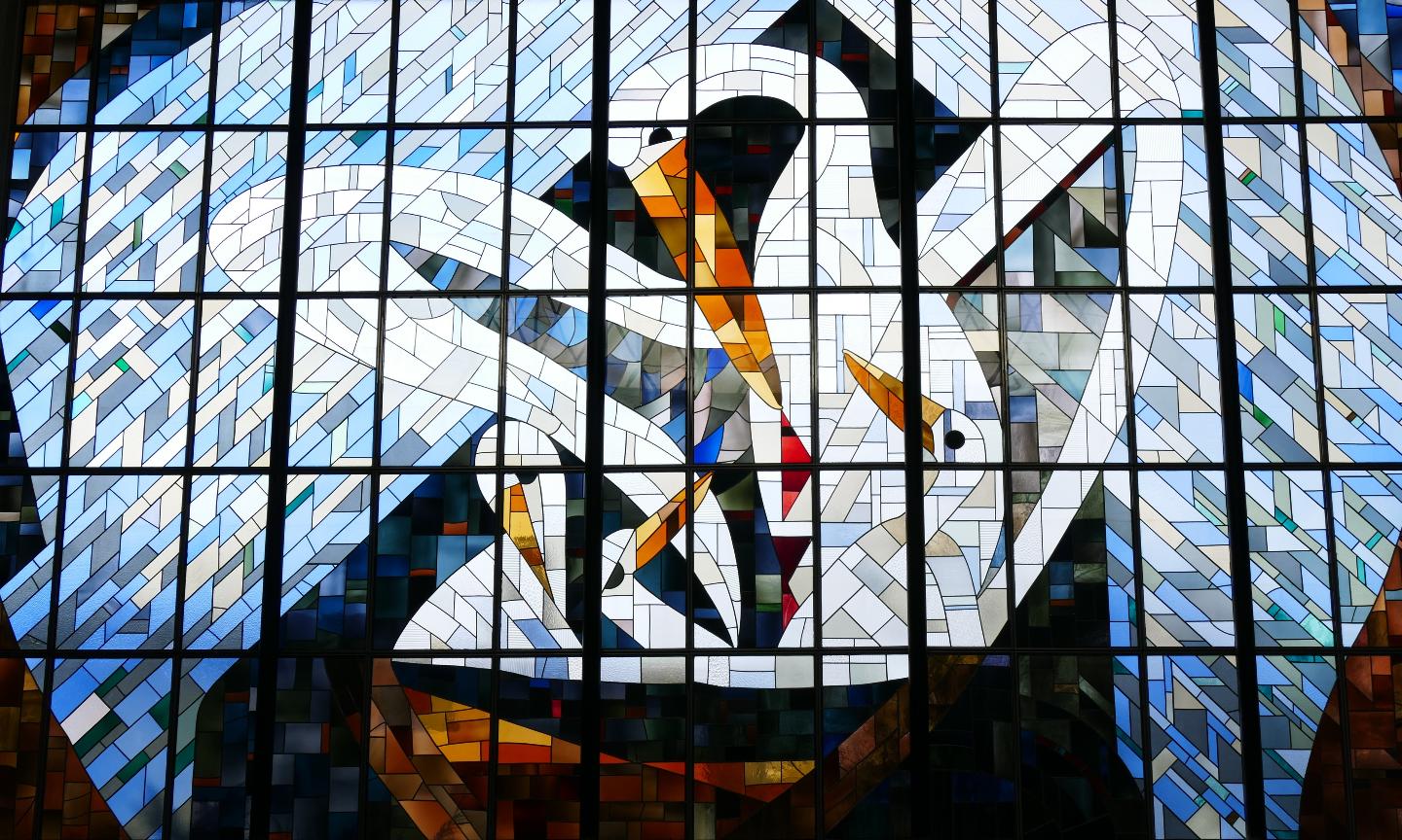 Pelikanfenster Heilig Kreuz Waldheim