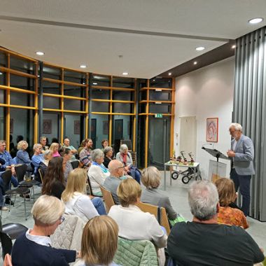Roman Kempf liest aus 'Hopfen und Malz'