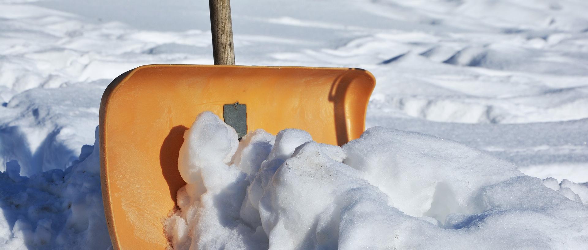 Schneeschaufel (c) quelle: pixabay Schneeschaufel (c) quelle: pixabay