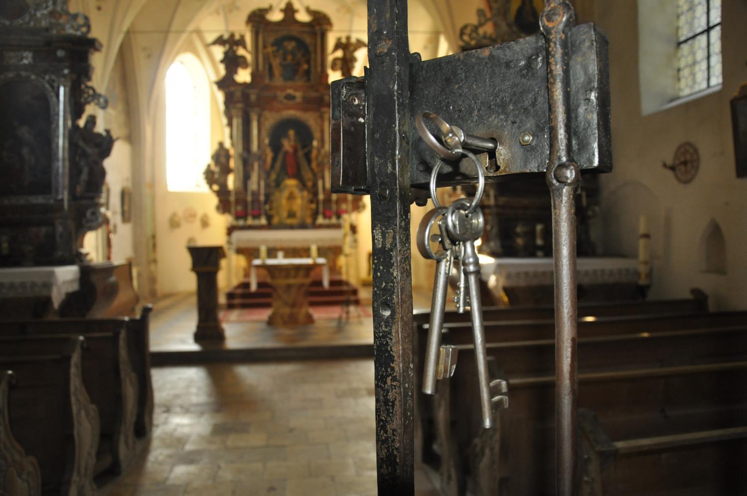 tritt ein_by_christine_limmer_pfarrbriefservice (c) quelle: pfarrbriefservice.de