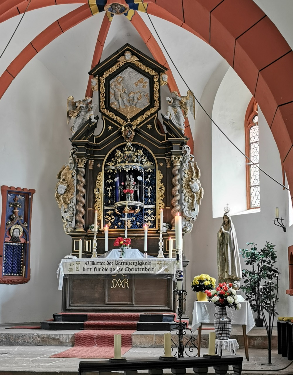 20 Hochaltar St. Gangolf (c) Pfarrgruppe Wickstadt/Dorn-Assenheim