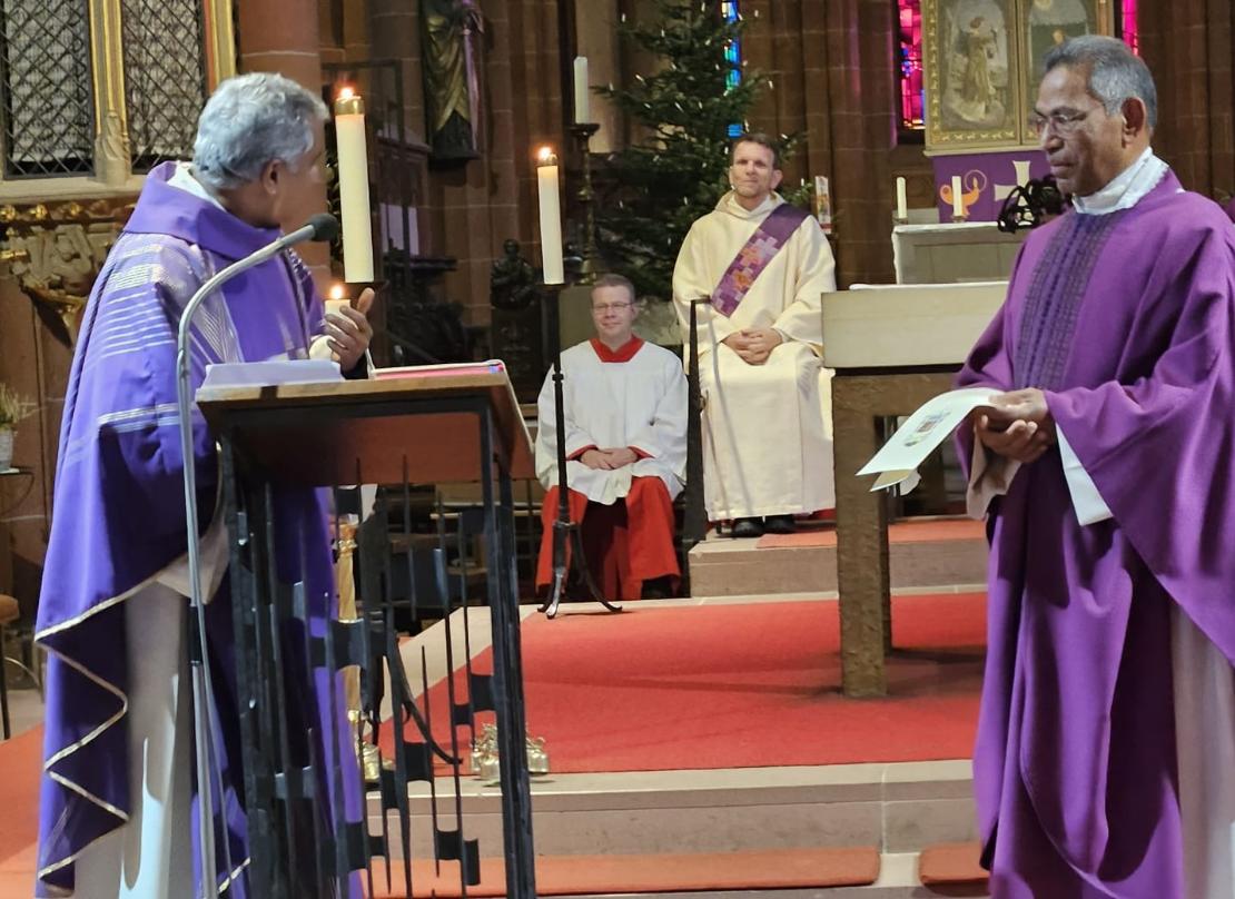 Abschied Ambadan Messe 6 (c) red