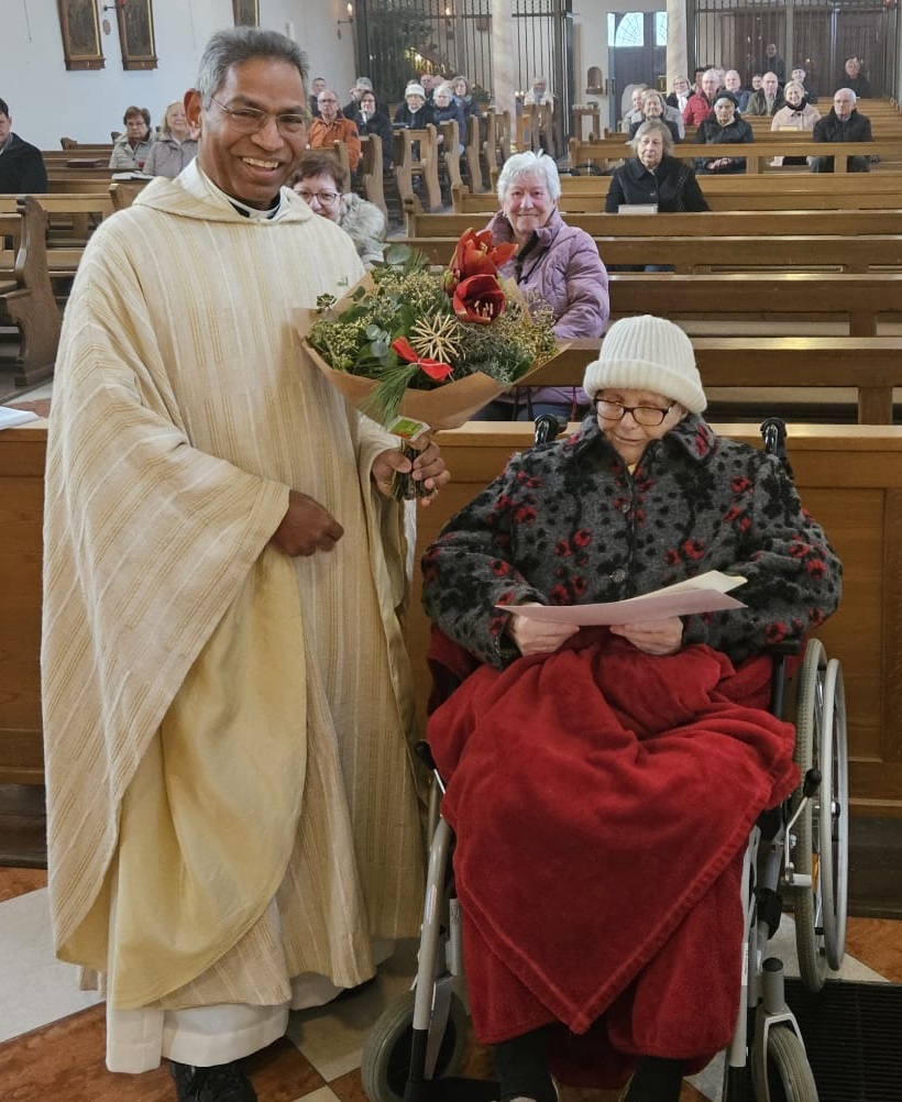 Himmelskron Ehrung Frau Klunk 2 (c) red