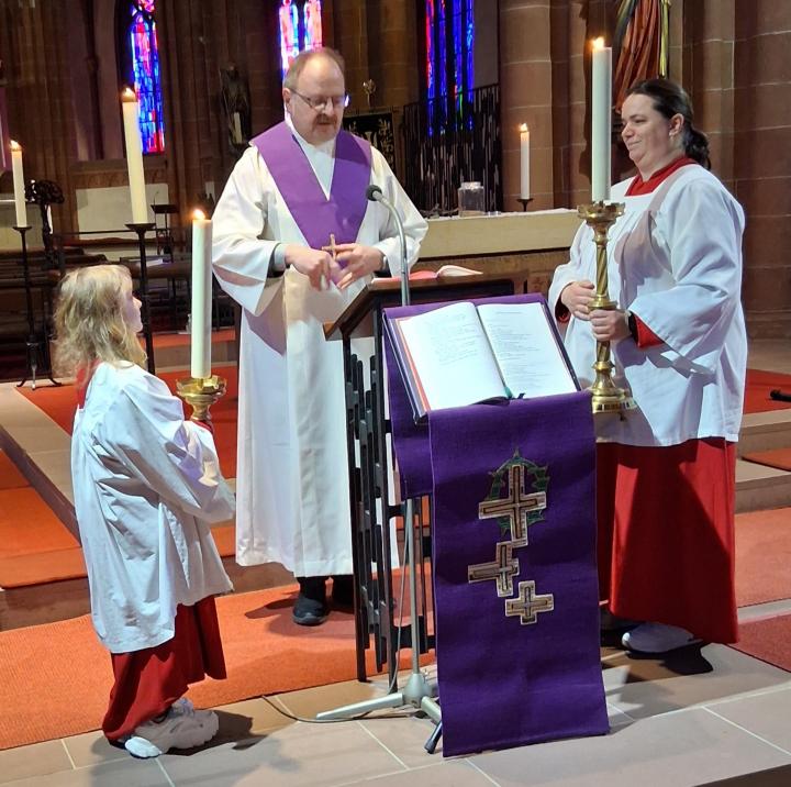 Junge Ministrantin 1 (c) red