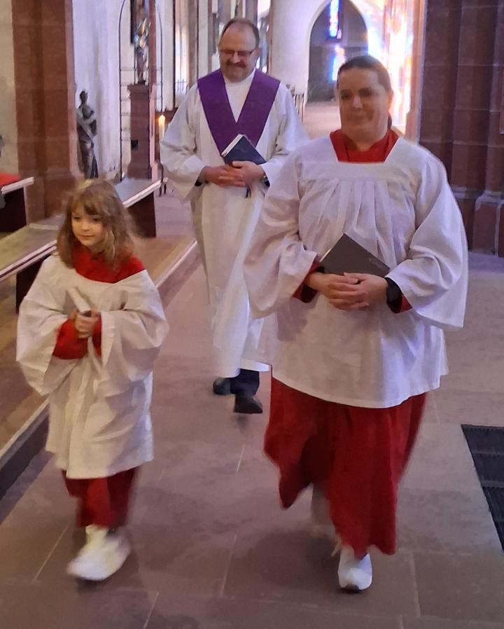 Junge Ministrantin 2 (c) red