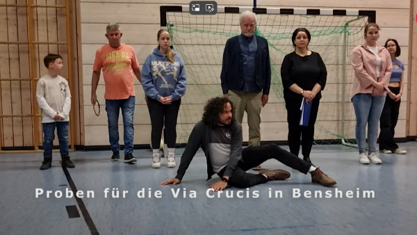 Proben für die Passionsspiele in Bensheim
