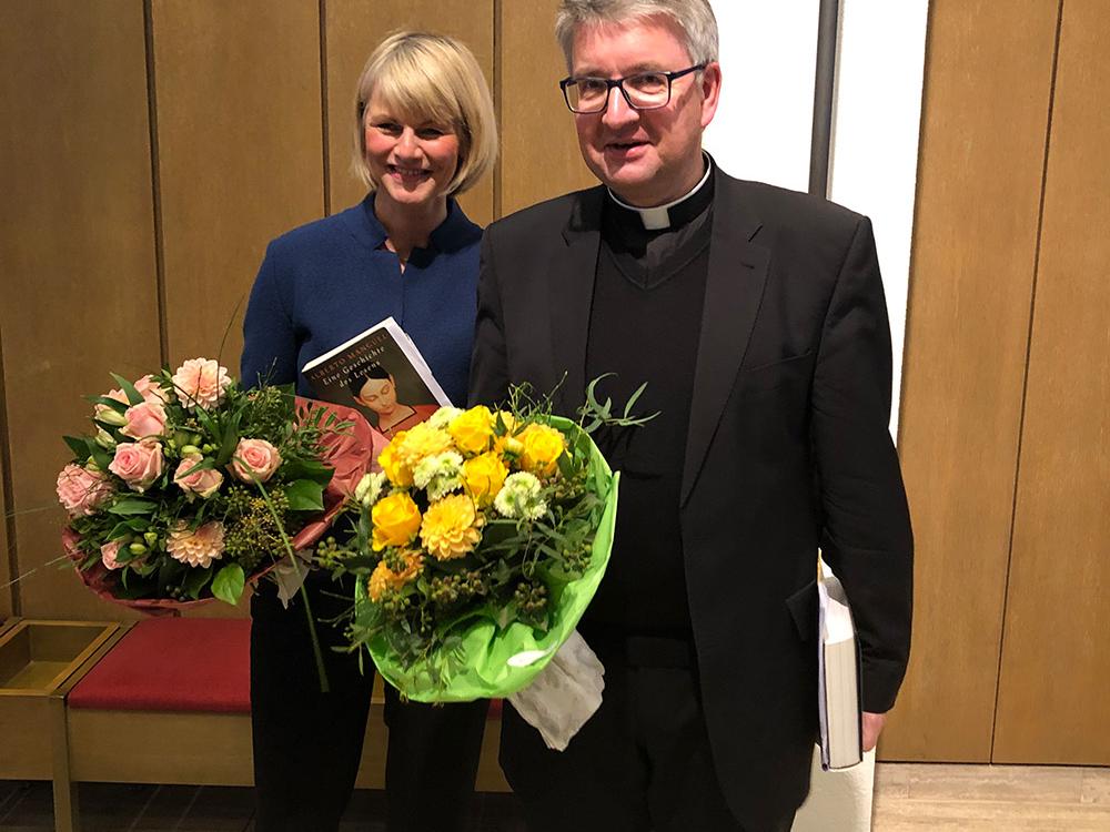 Bundesweiter Vorlesetag: Bischof Kohlgraf hat in der kkm-Kapelle vorgelesen