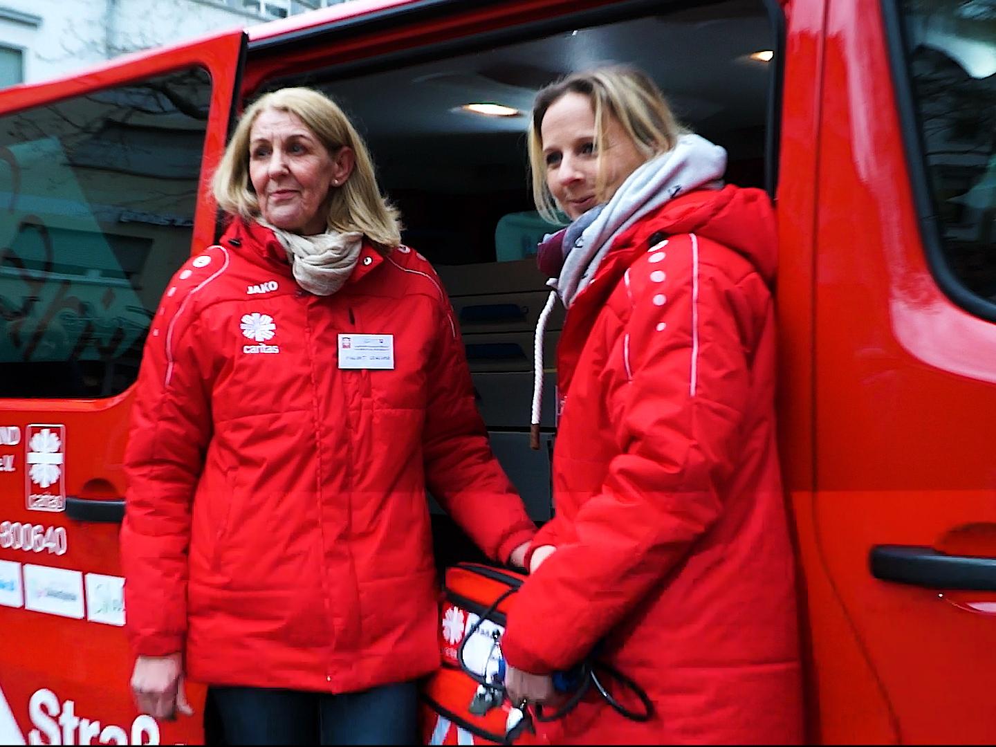 Neues Caritas Ambulanz-Fahrzeug Offenbach