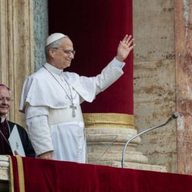 2025: Papst Leo XIV. beim Regina Coeli am 11. Mai 2025 (c) Deutsche Bischofskonferenz / Jessica Krämer 2025: Papst Leo XIV. beim Regina Coeli am 11. Mai 2025