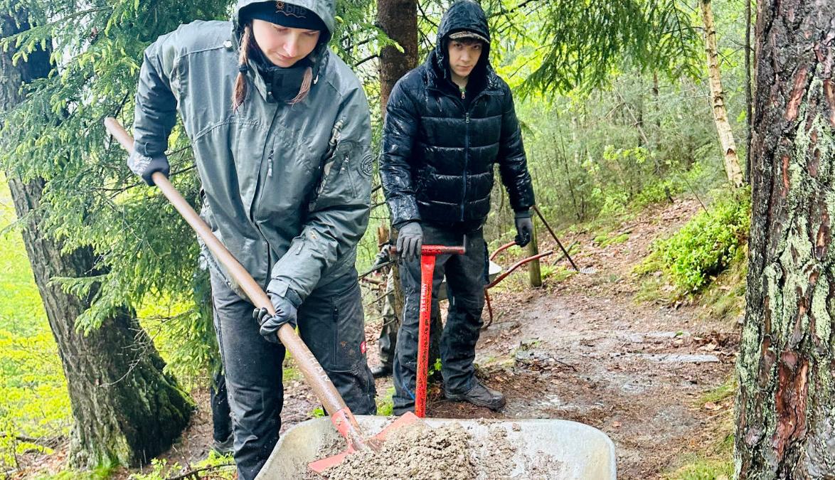 KJG-Gruppen Krumbach/Rimbach erneuern Wanderweg (c) Bistum Mainz | AEmmel