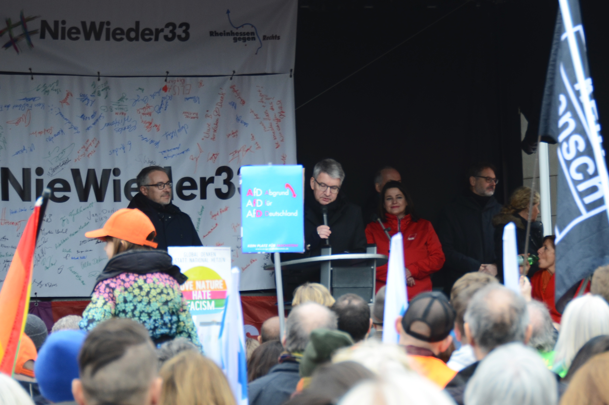 Rund 10.000 Menschen demonstrieren in Mainz gegen Rechtsextremismus (c) Bistum Mainz | N. Demuth
