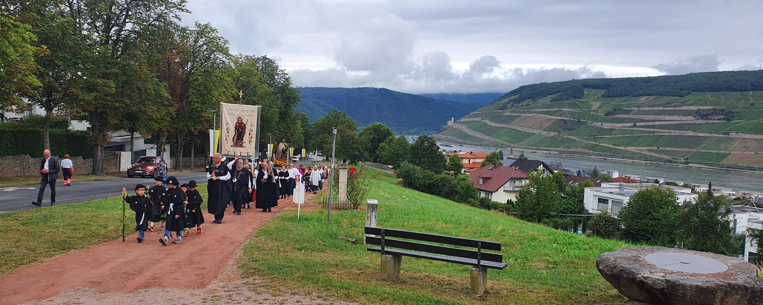 „Geh und baue meine Kirche wieder auf“