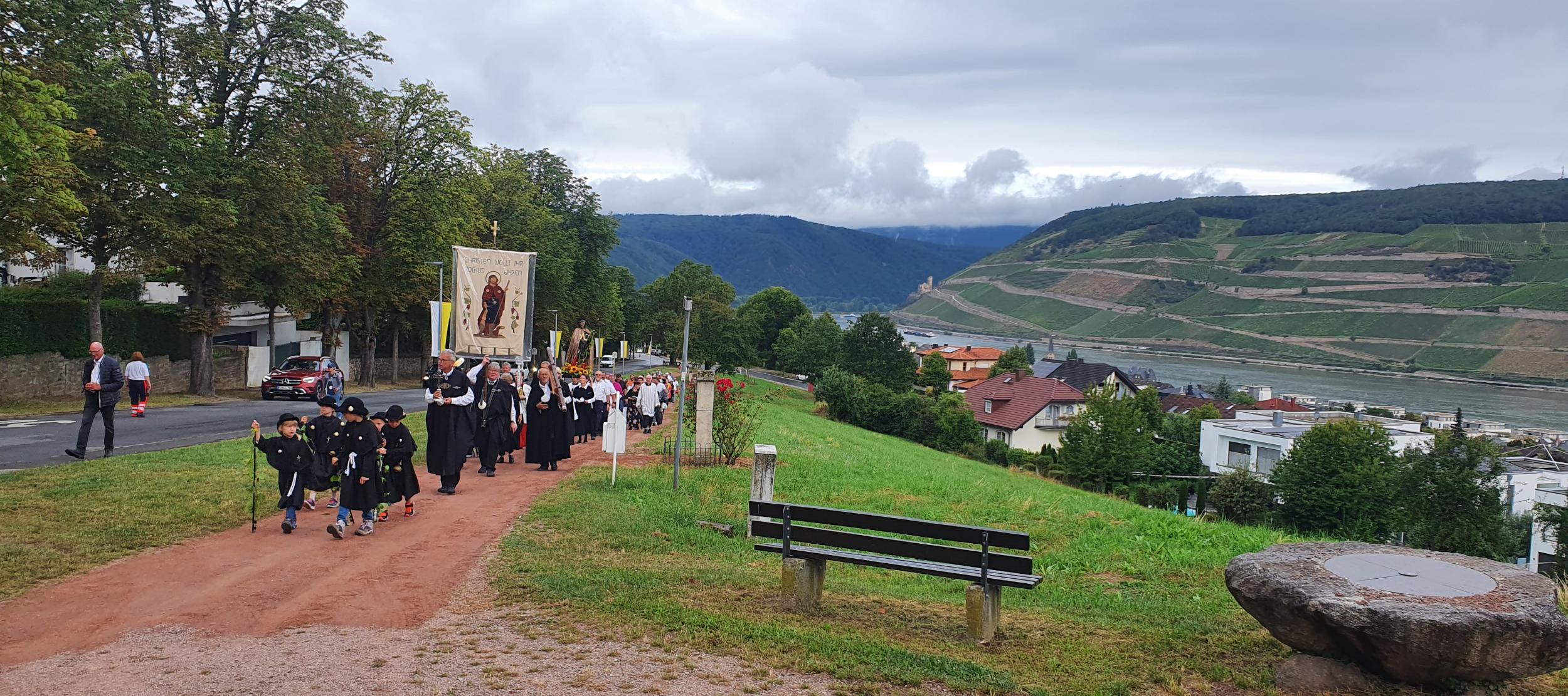 „Geh und baue meine Kirche wieder auf“