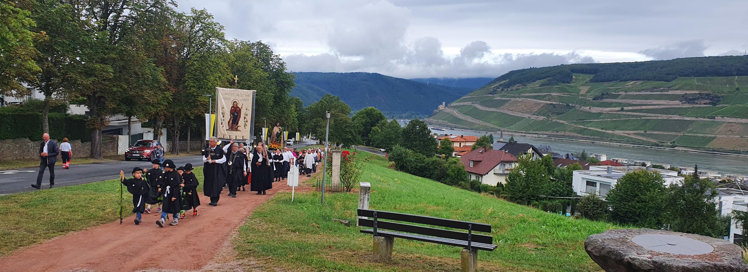 „Geh und baue meine Kirche wieder auf“