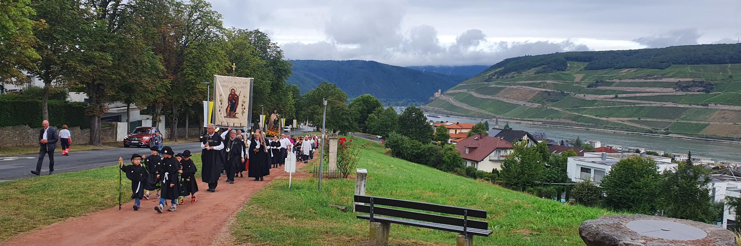 „Geh und baue meine Kirche wieder auf“